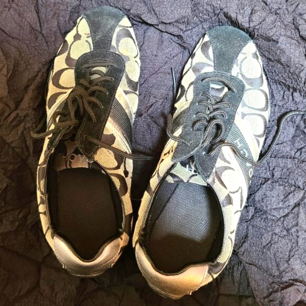 Coach Women's Sz 8 classic black, tan, silver sneakers ... worn once